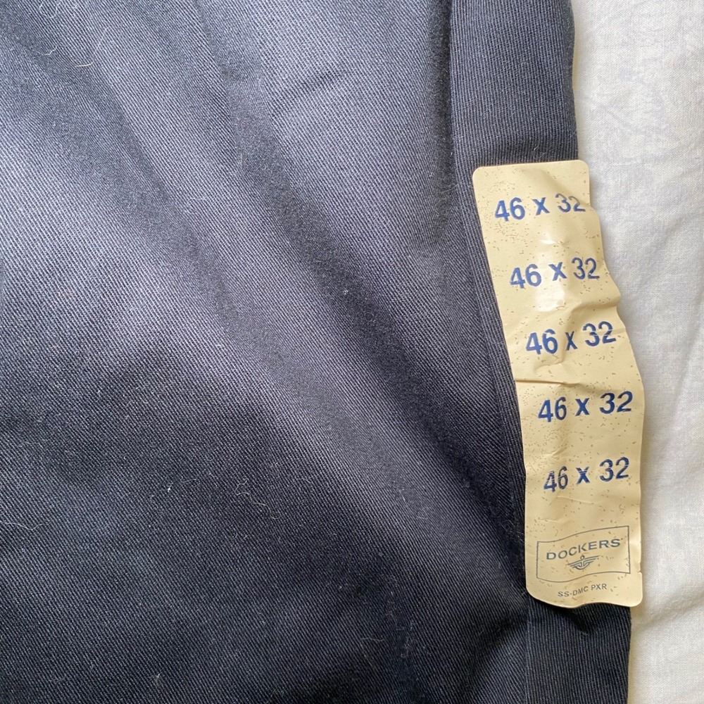 Dockers Original Khaki Pants 46x32 Big & Tall Pleated Classic Fit NWT Black - Picture 3 of 14